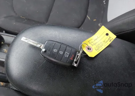 2017 Kia Soul z USA, uszkodzony, nr VIN KNDJN2A27H7483992